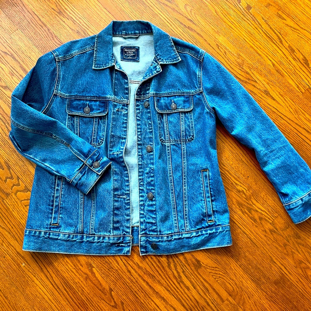 Abercrombie women’s jean jacket